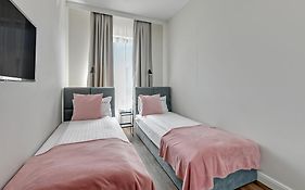 Scala Apartamenty by Moderna Profit- Łąkowa 60C- Parking